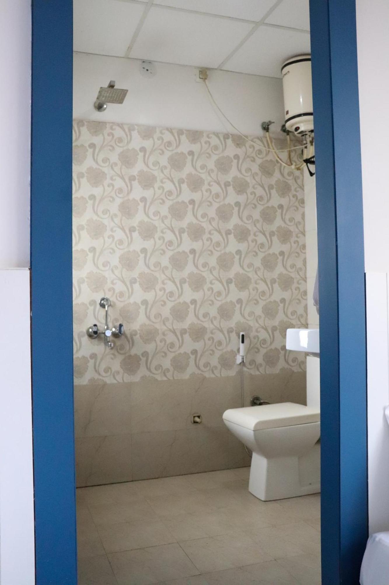 Hotel Blue Door Būndi Habitación foto
